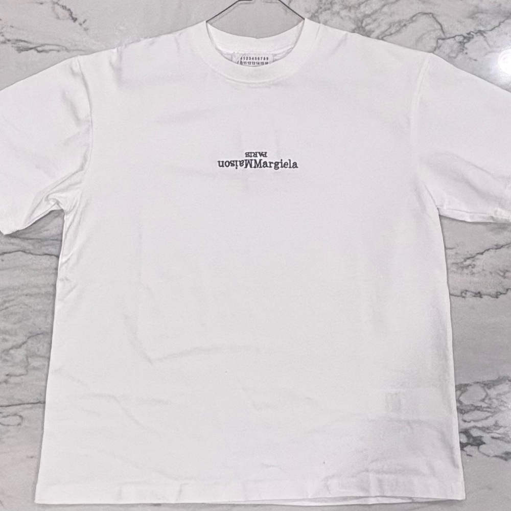 Maison Margiela Upside Down Logo White Tee